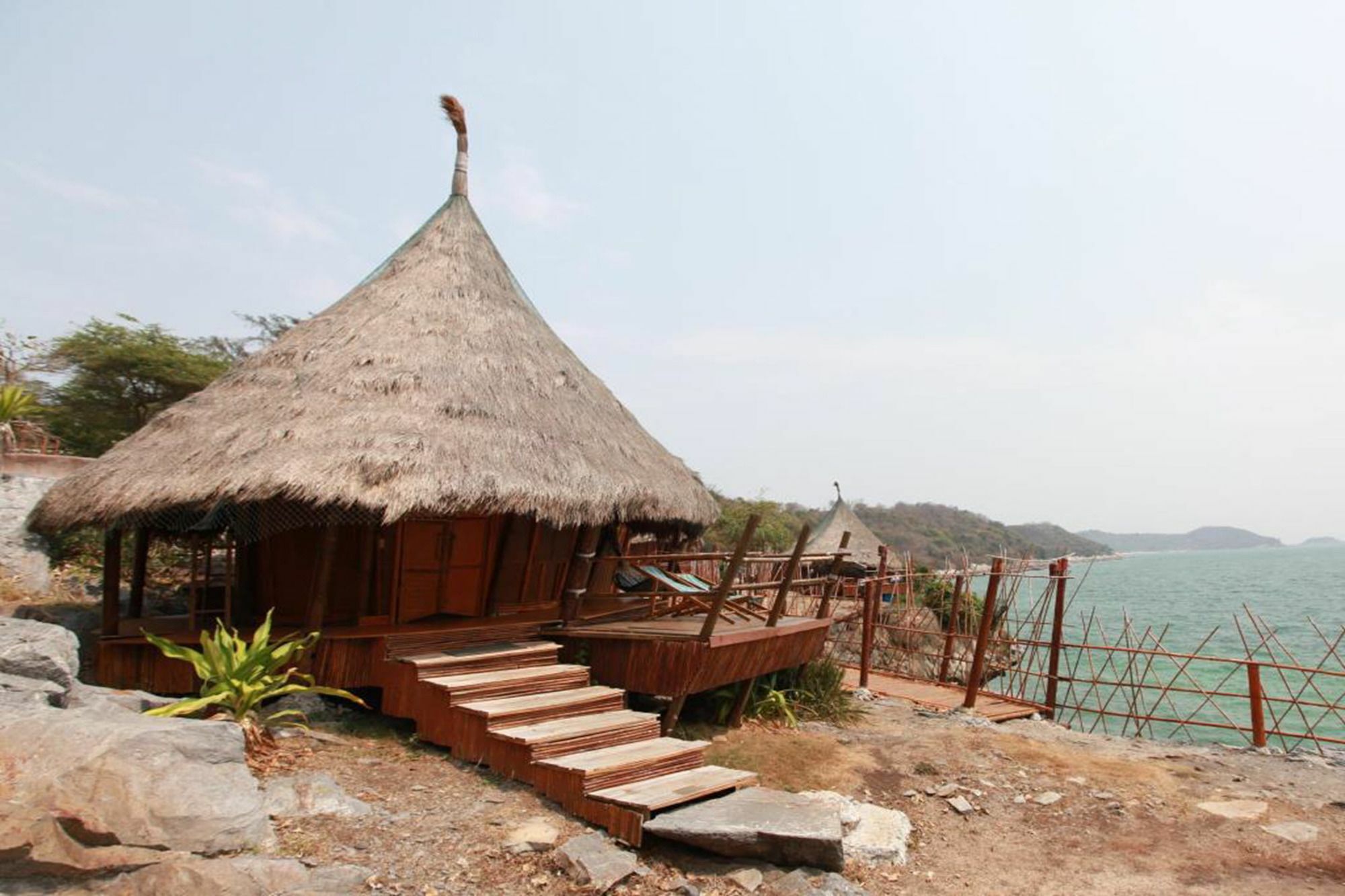 Paree Hut Resort Ko Si Chang Exterior photo